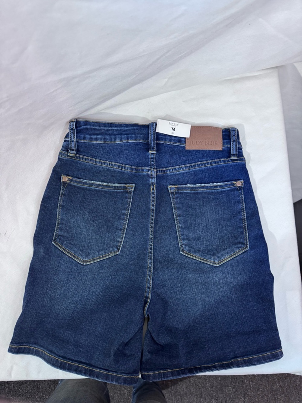 JUDY BLUE Dark Wash Tummy Control Cooling Shorts - Size M - Picture 3 of 5